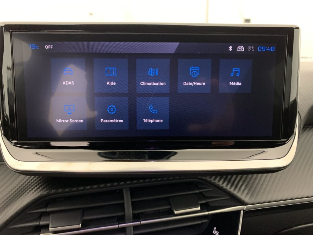 PEUGEOT 2008 Hybrid 145 e-DCS6 Allure - ref: 1-367222 - Photo 16