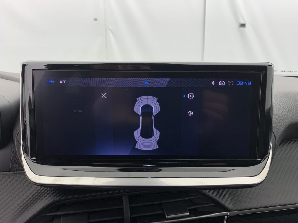 PEUGEOT 2008 Hybrid 145 e-DCS6 Allure - ref: 1-367226 - Photo 17