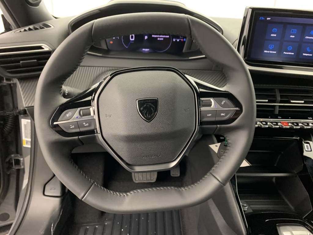 PEUGEOT 2008 Hybrid 145 e-DCS6 Allure - ref: 1-367262 - Photo 15