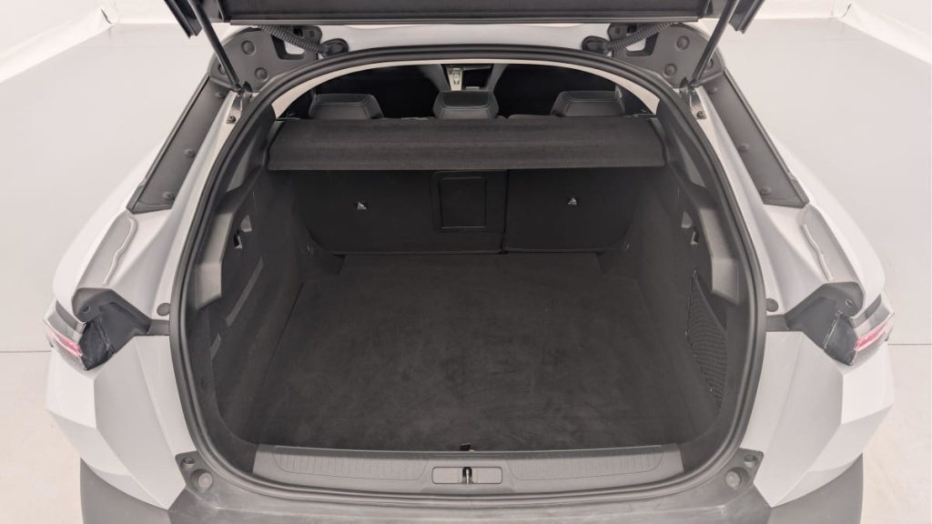 PEUGEOT 408 Hybrid 136 e-DCS6 Allure - ref: 1-367304 - Photo 11