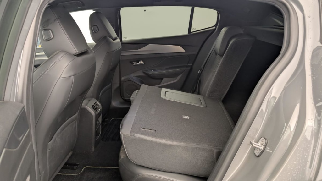 PEUGEOT 408 Hybrid 145 e-DCS6 GT - ref: 1-367369 - Photo 12