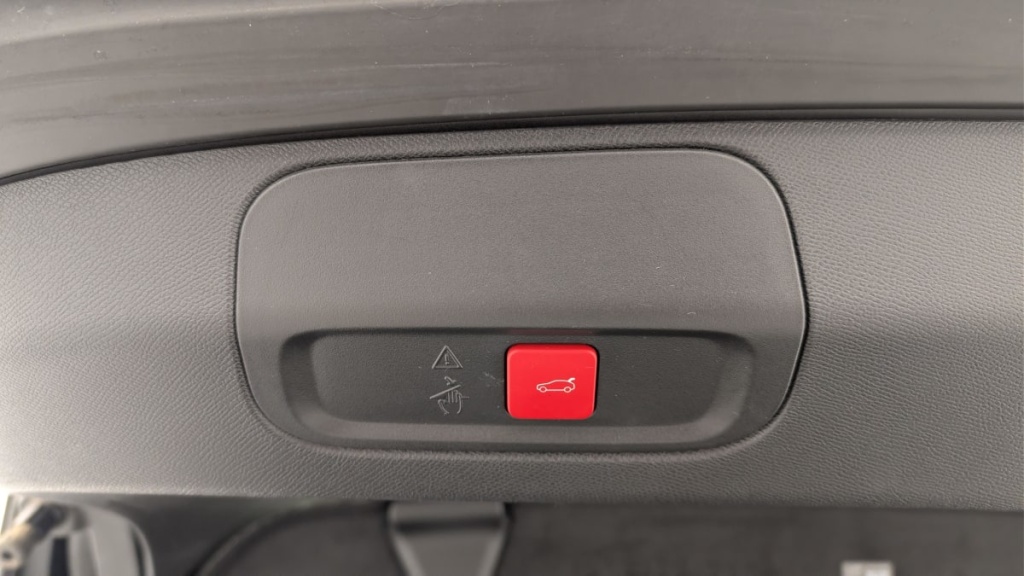 PEUGEOT 408 Hybrid 145 e-DCS6 GT - ref: 1-367370 - Photo 20