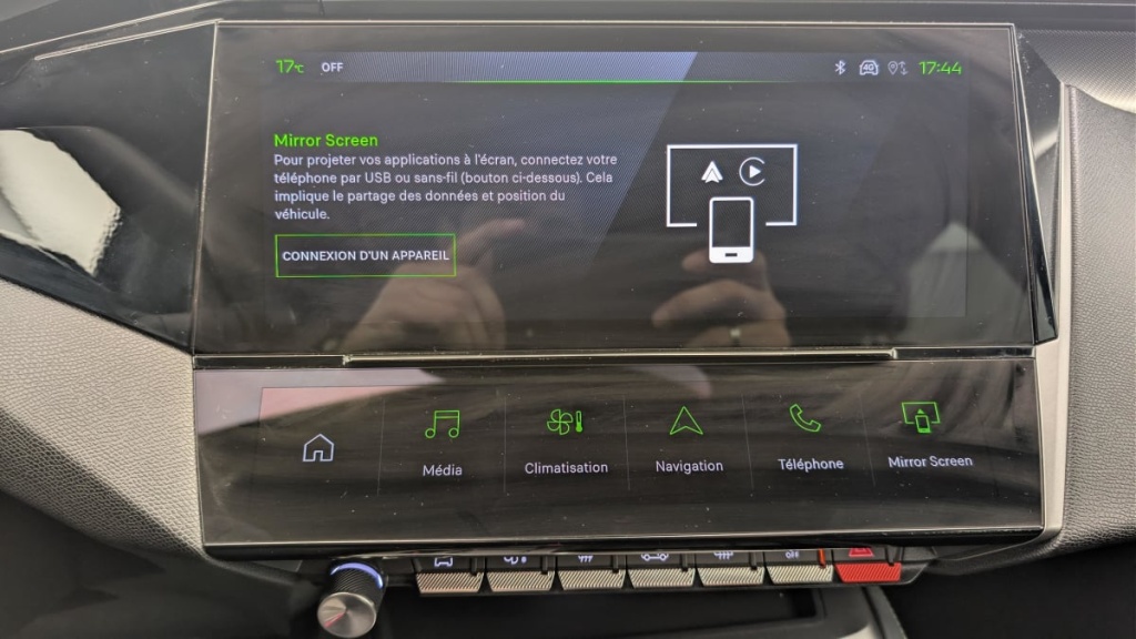 PEUGEOT 408 Hybrid 145 e-DCS6 GT - ref: 1-367373 - Photo 19