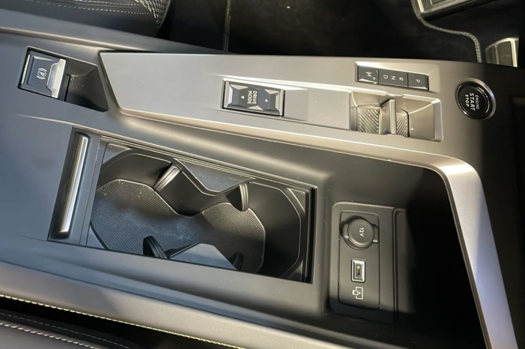 PEUGEOT 408 Hybrid 145 e-DCS6 GT - ref: 1-367374 - Photo 16