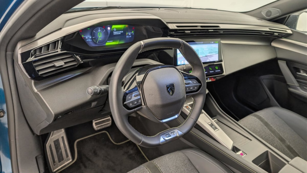 PEUGEOT 408 Hybrid 145 e-DCS6 GT - ref: 1-367376 - Photo 15