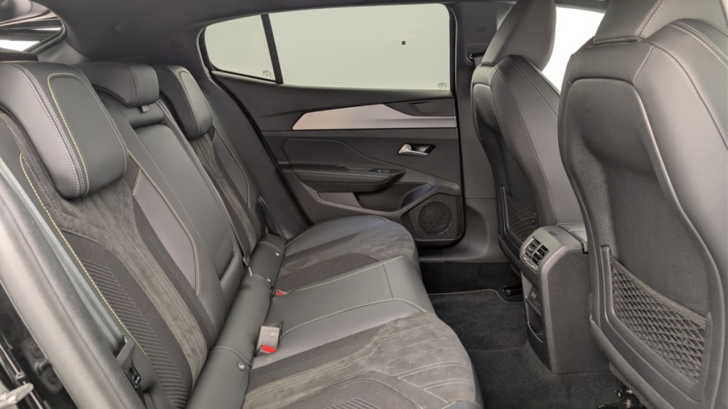 PEUGEOT 408 Hybrid 145 e-DCS6 GT - ref: 1-367378 - Photo 10