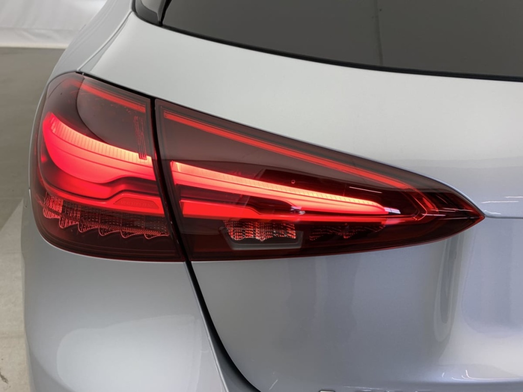 MERCEDES Classe A 200 d 8G-DCT AMG Line - ref: 1-367397 - Photo 12