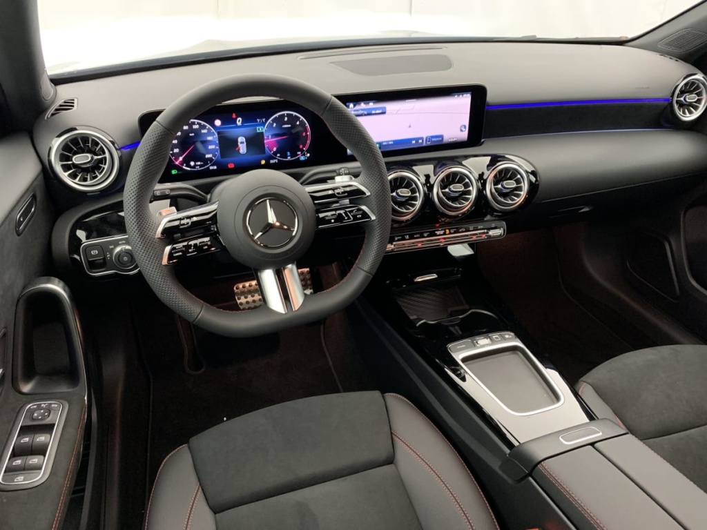 MERCEDES Classe A 200 d 8G-DCT AMG Line - ref: 1-367403 - Photo 14