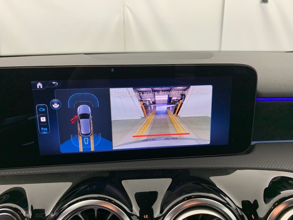 MERCEDES Classe A 250 e Hybrid EQ 8G-DCT AMG Line - ref: 1-367409 - Photo 17