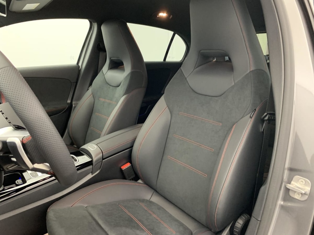 MERCEDES Classe A 250 e Hybrid EQ 8G-DCT AMG Line - ref: 1-367410 - Photo 20