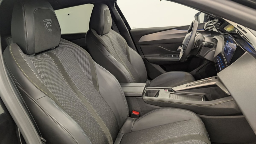 PEUGEOT 408 PHEV 225 e-EAT8 GT - ref: 1-367418 - Photo 9