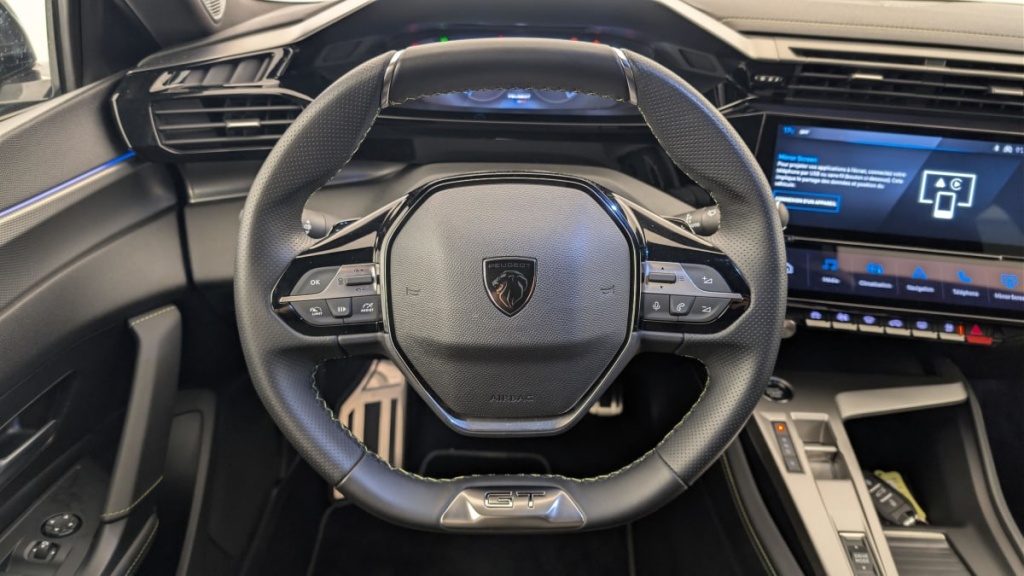 PEUGEOT 408 PHEV 225 e-EAT8 GT - ref: 1-367419 - Photo 14