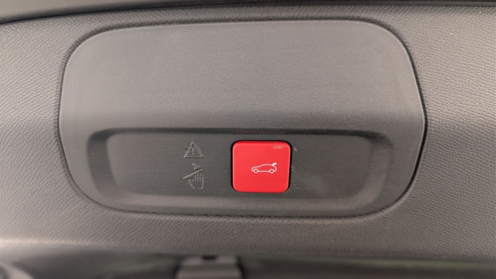 PEUGEOT 408 PHEV 225 e-EAT8 GT - ref: 1-367419 - Photo 20