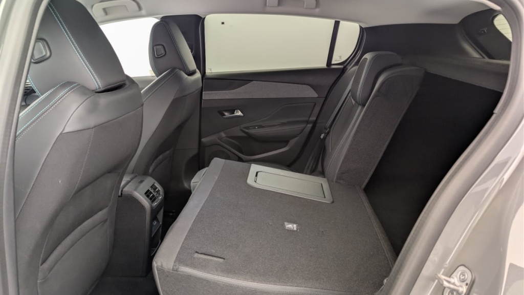 PEUGEOT 308 PureTech 130ch S S BVM6 Allure - ref: 1-367457 - Photo 12