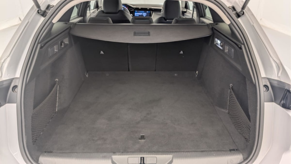 PEUGEOT 308 SW PHEV 180 e-EAT8 Allure - ref: 1-367472 - Photo 11