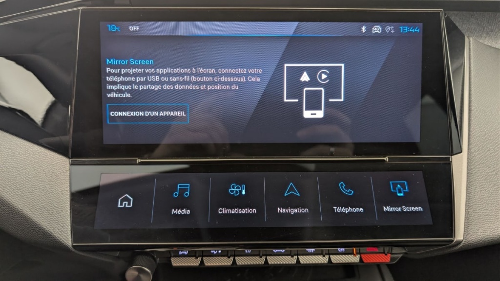 PEUGEOT 308 SW PHEV 180 e-EAT8 Allure - ref: 1-367472 - Photo 18