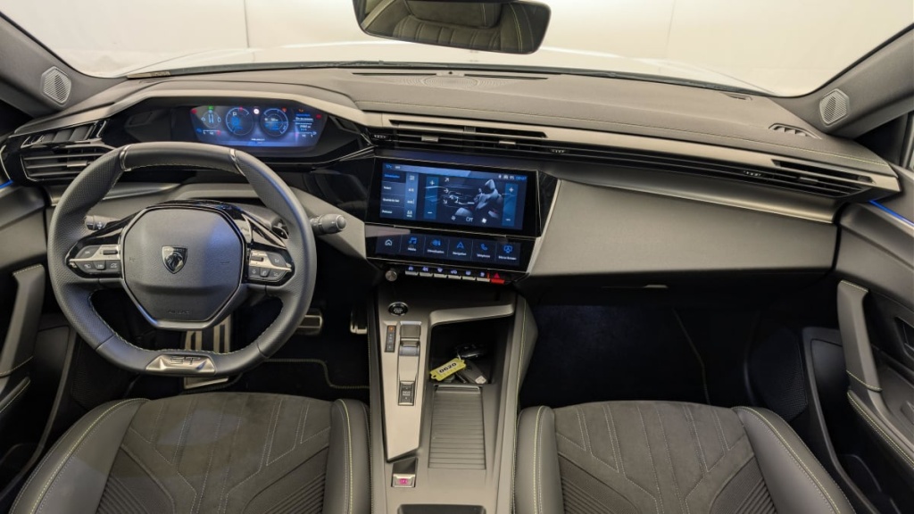 PEUGEOT 408 PHEV 225 e-EAT8 GT - ref: 1-367562 - Photo 13