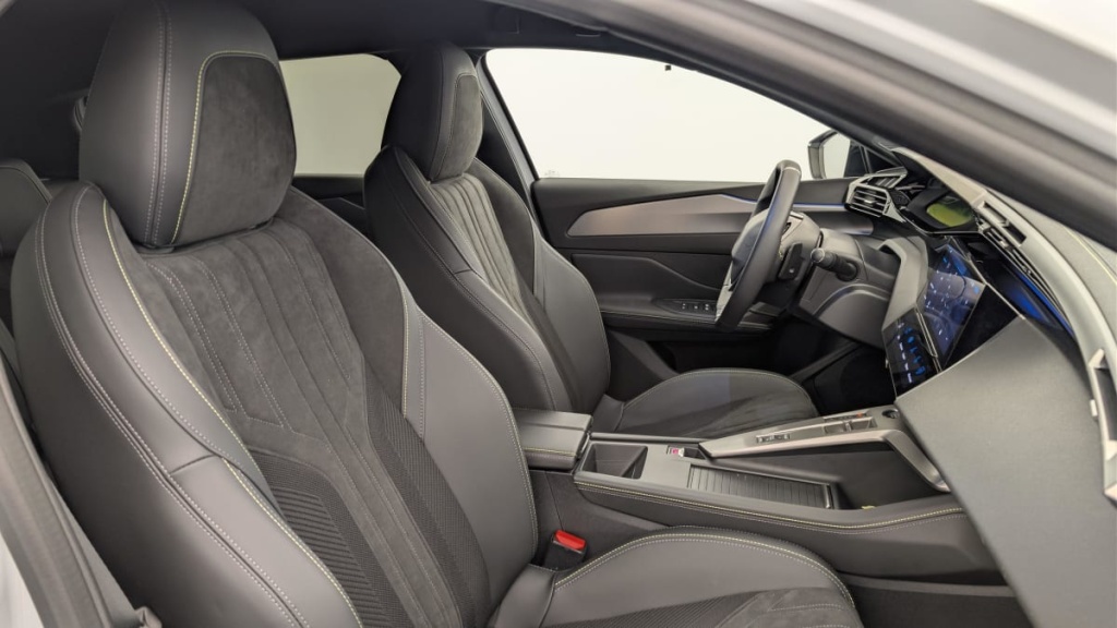 PEUGEOT 408 PHEV 225 e-EAT8 GT - ref: 1-367562 - Photo 9