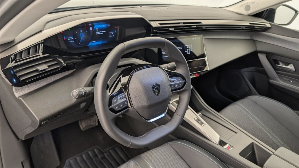 PEUGEOT 408 Hybrid 145 e-DCS6 Allure - ref: 1-367584 - Photo 15