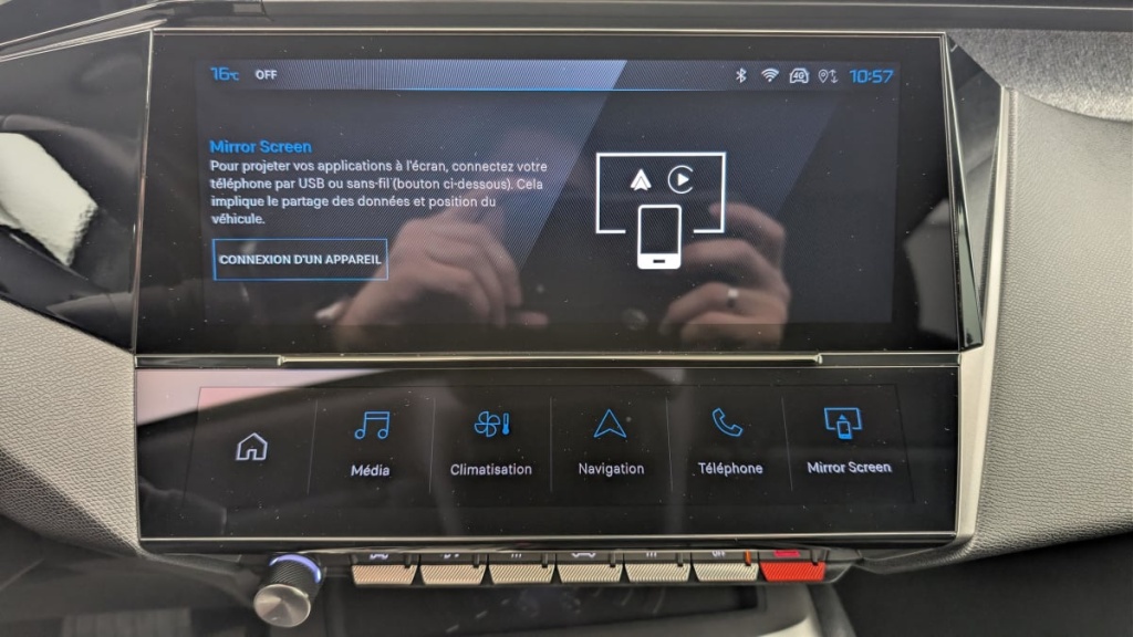 PEUGEOT 408 Hybrid 145 e-DCS6 Allure - ref: 1-367584 - Photo 19