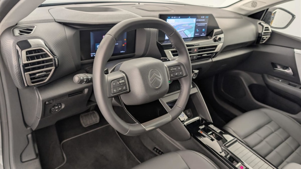 CITROEN C4 Hybride 136 e-DCS6 Max - ref: 1-367682 - Photo 15