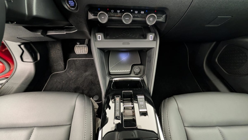 CITROEN C4 Hybride 136 e-DCS6 Max - ref: 1-367695 - Photo 18