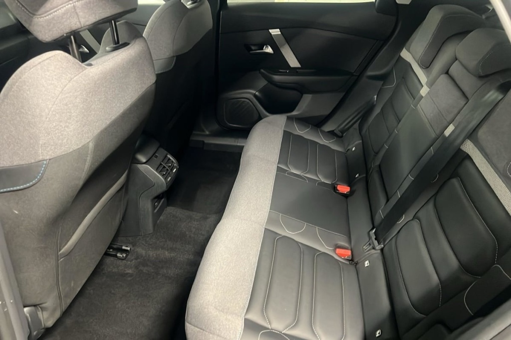 CITROEN C4 PureTech 130 EAT8 Max - ref: 1-367937 - Photo 10