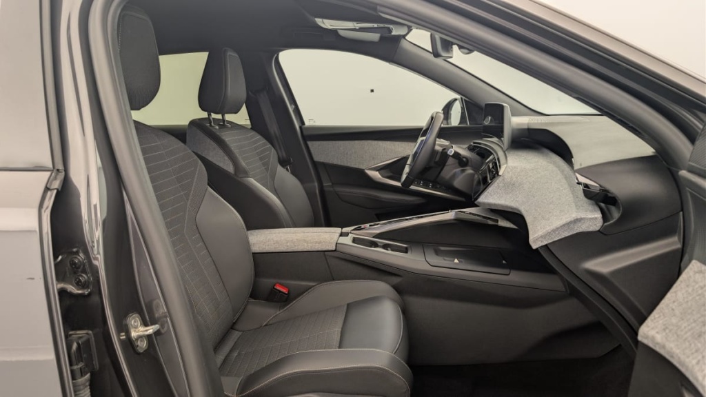 PEUGEOT 3008 HYBRID 136 E-DCS6 ALLURE - ref: 1-368090 - Photo 9