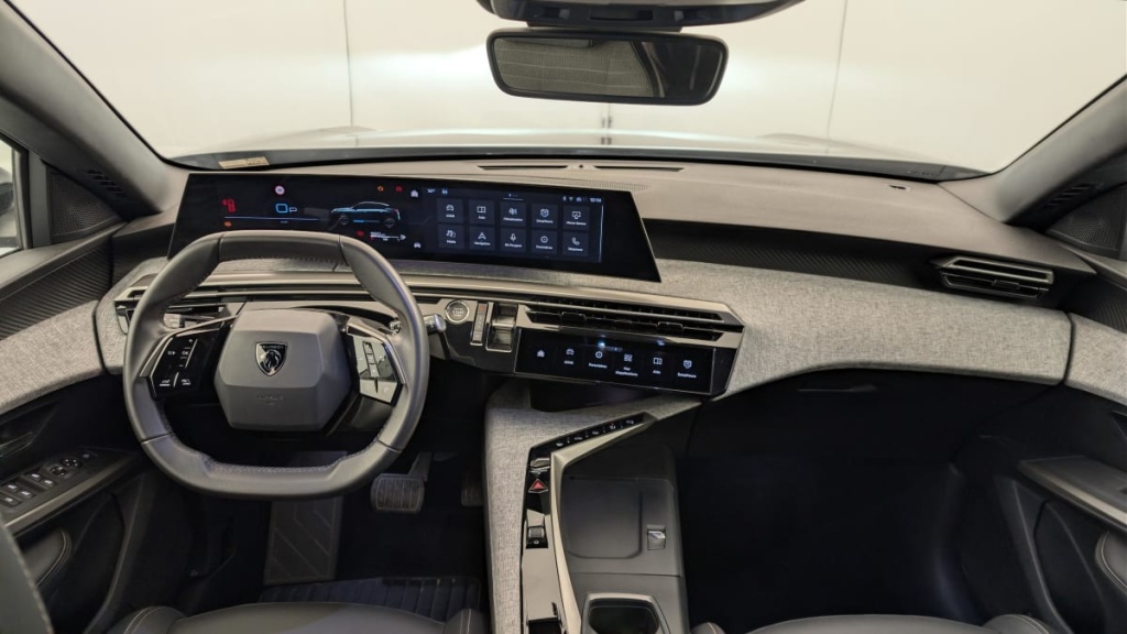 PEUGEOT 3008 Hybrid 136 e-DCS6 Allure - ref: 1-368094 - Photo 13