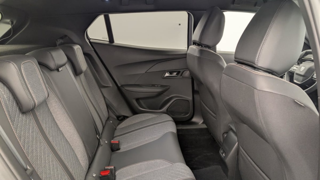 PEUGEOT 2008 100 S S BVM6 Allure - ref: 1-368870 - Photo 10