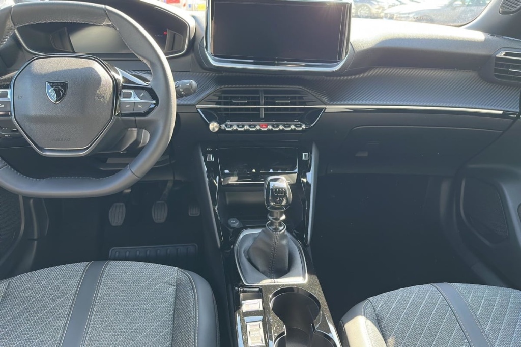 PEUGEOT 2008 100 S S BVM6 Allure - ref: 1-368875 - Photo 17