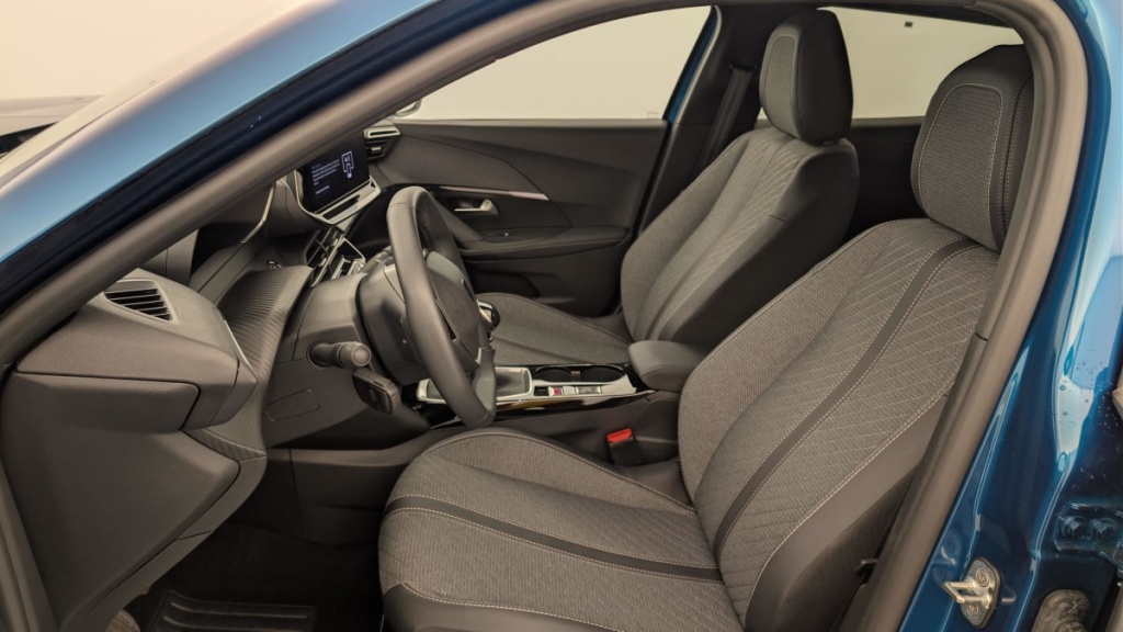 PEUGEOT 2008 100 S S BVM6 Allure - ref: 1-368890 - Photo 16