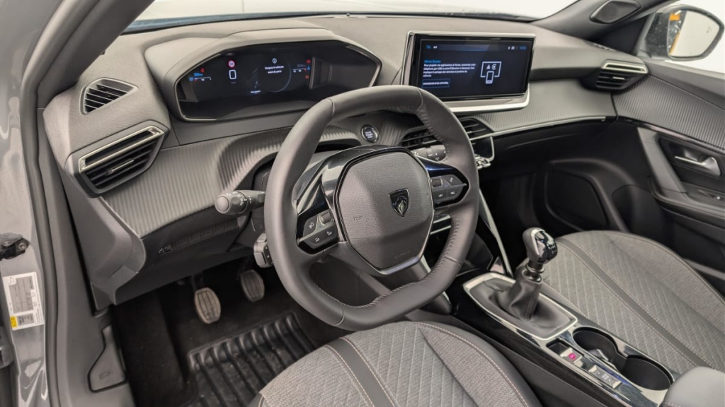 PEUGEOT 2008 100 S S BVM6 Allure - ref: 1-368892 - Photo 15