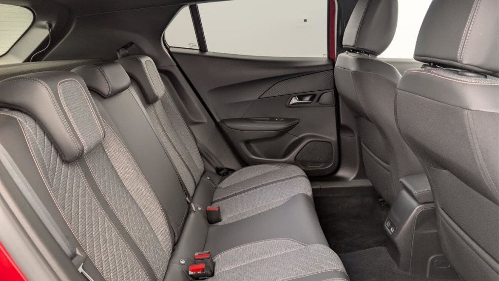 PEUGEOT 2008 100 S S BVM6 Allure - ref: 1-368923 - Photo 10