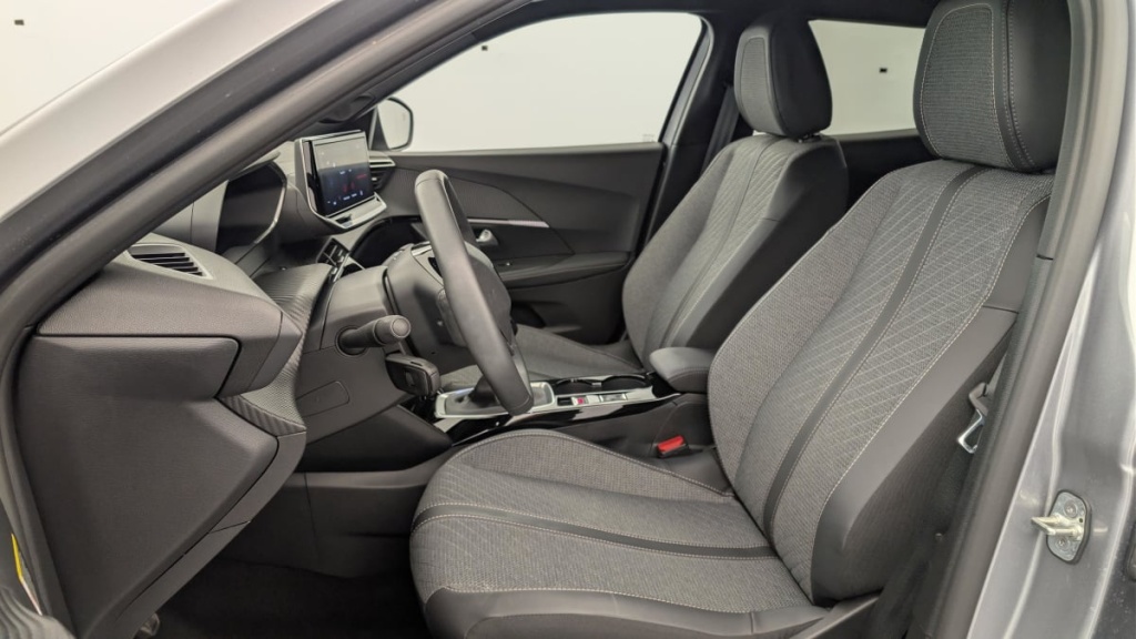 PEUGEOT 2008 100 S S BVM6 Allure - ref: 1-368937 - Photo 16