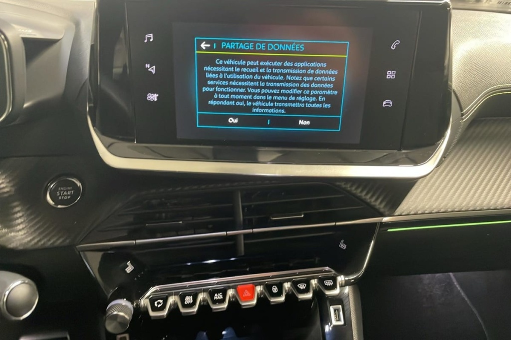 PEUGEOT 2008 136 ch GT - ref: 1-368953 - Photo 17