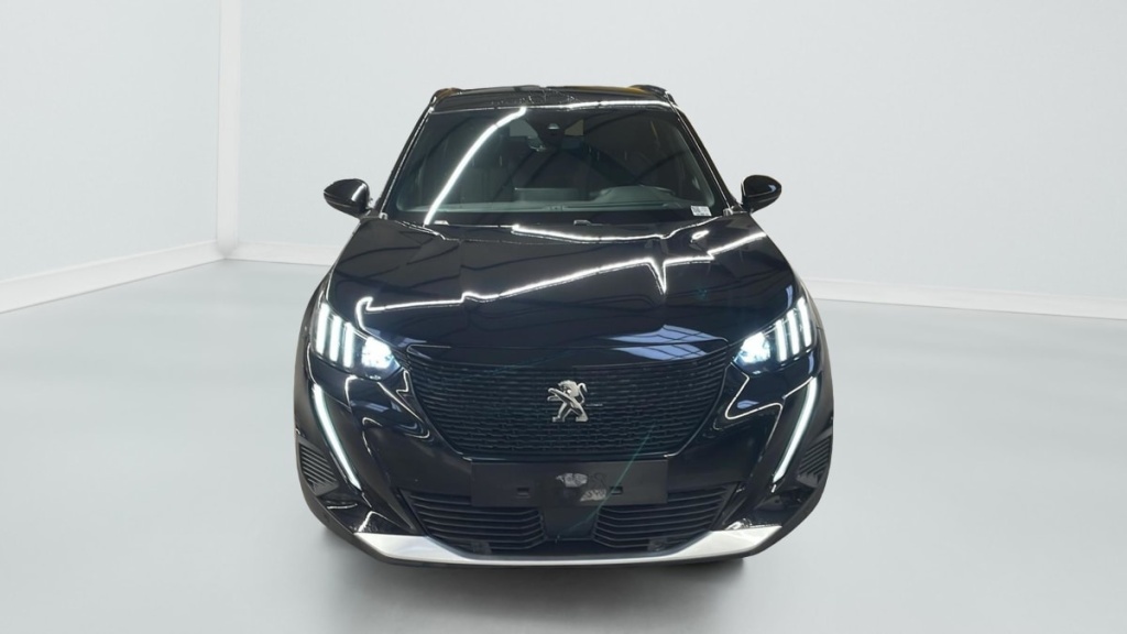 PEUGEOT 2008 136 ch GT - ref: 1-368953 - Photo 2