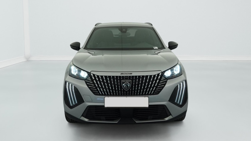 PEUGEOT 2008 Hybrid 136 e-DCS6 Allure - ref: 1-368968 - Photo 2