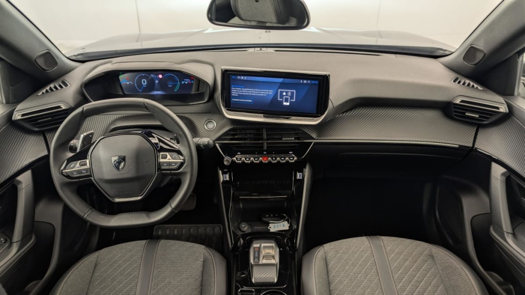PEUGEOT 2008 Hybrid 136 e-DCS6 Allure - ref: 1-368974 - Photo 13