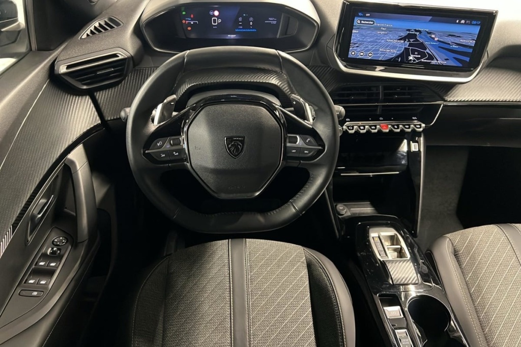 PEUGEOT 2008 Hybrid 136 e-DCS6 Allure - ref: 1-368994 - Photo 13