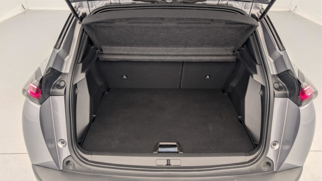 PEUGEOT 2008 Hybrid 136 e-DCS6 Allure - ref: 1-369000 - Photo 11