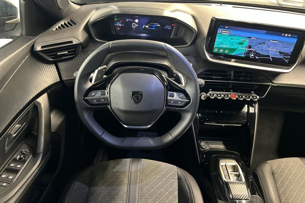 PEUGEOT 2008 Hybrid 136 e-DCS6 Allure - ref: 1-369014 - Photo 13