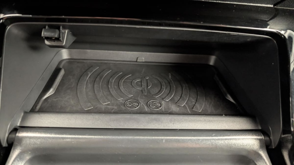 PEUGEOT 2008 Hybrid 136 e-DCS6 Allure - ref: 1-369016 - Photo 20