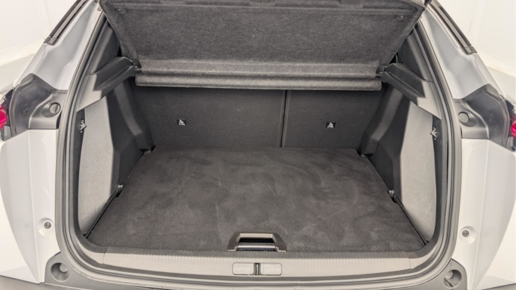 PEUGEOT 2008 Hybrid 136 e-DCS6 Allure - ref: 1-369029 - Photo 11