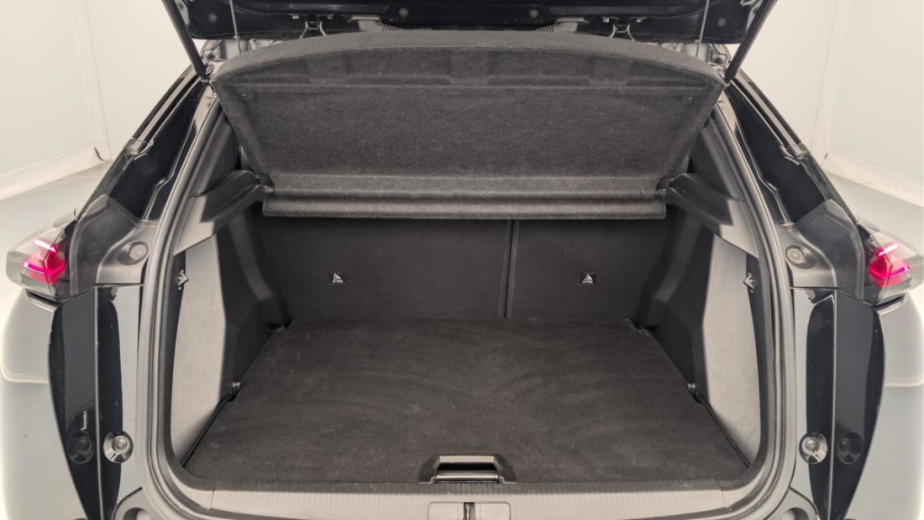 PEUGEOT 2008 Hybrid 136 e-DCS6 Allure - ref: 1-369037 - Photo 11