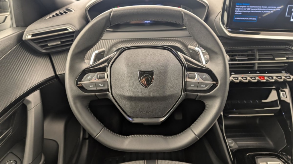 PEUGEOT 2008 Hybrid 136 e-DCS6 Allure - ref: 1-369037 - Photo 14