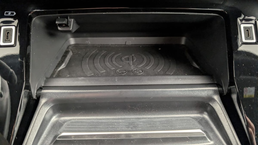 PEUGEOT 2008 Hybrid 136 e-DCS6 Allure - ref: 1-369037 - Photo 20