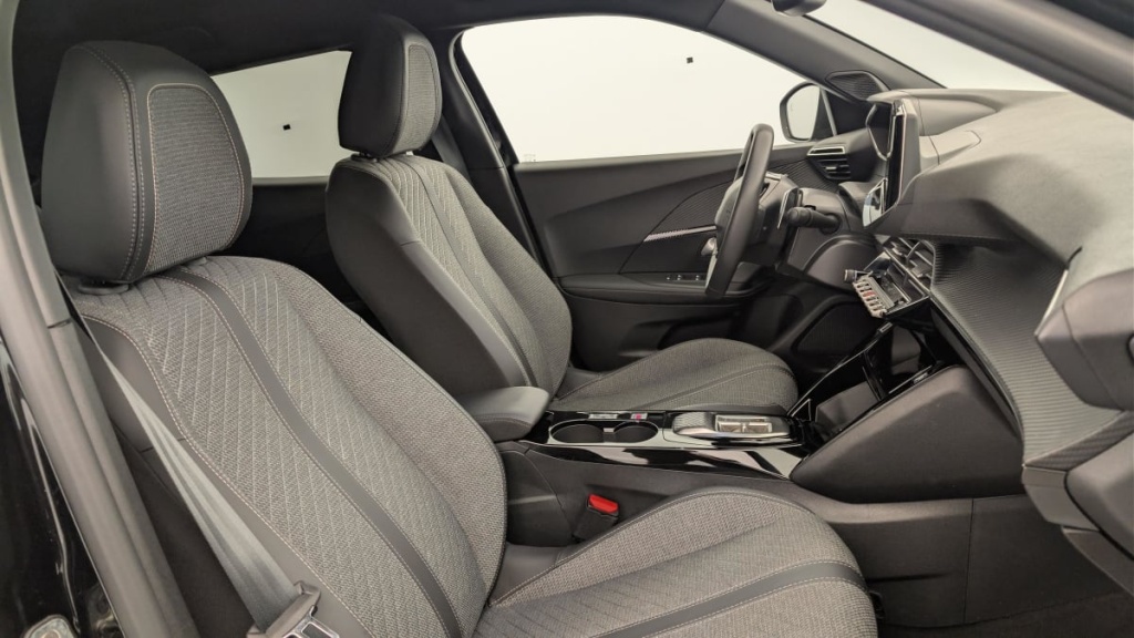 PEUGEOT 2008 Hybrid 136 e-DCS6 Allure - ref: 1-369037 - Photo 9