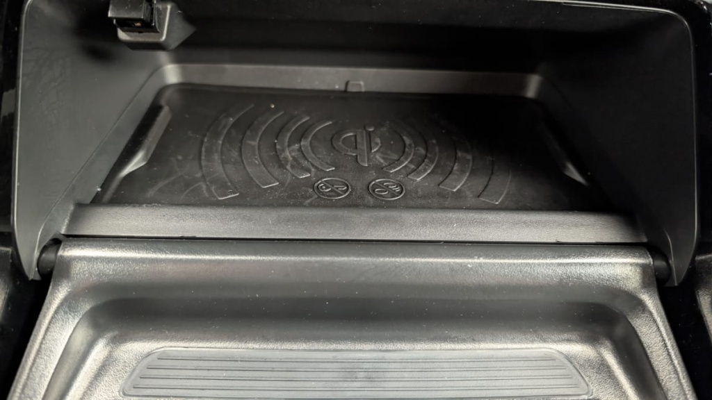 PEUGEOT 2008 Hybrid 136 e-DCS6 Allure - ref: 1-369038 - Photo 20