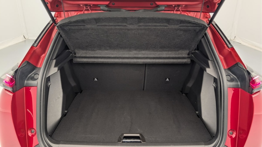 PEUGEOT 2008 Hybrid 136 e-DCS6 Allure - ref: 1-369048 - Photo 11